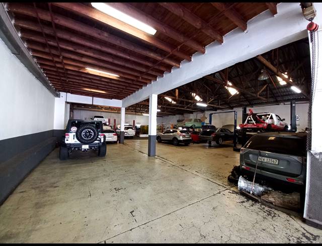 3,421M² WAREHOUSE FOR SALE IN ARCADIA